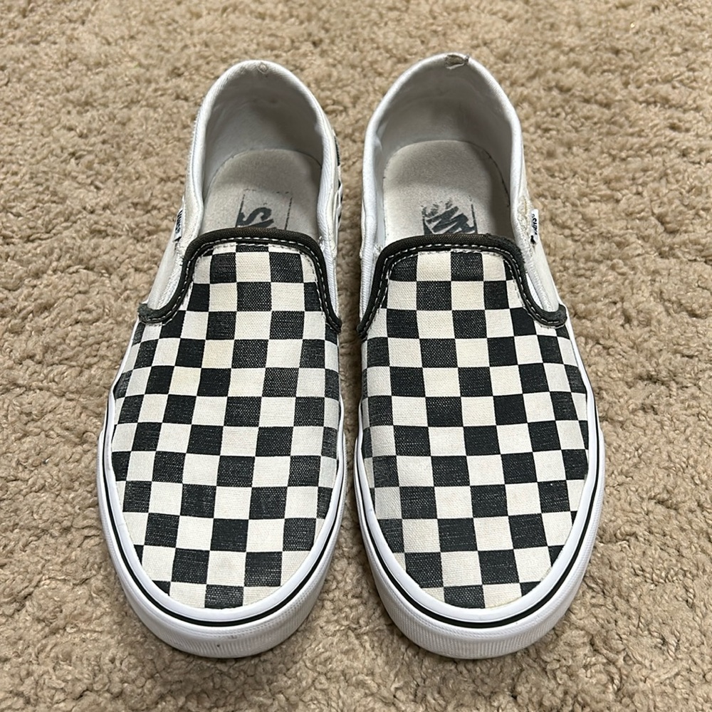 Vans off the wall checkered black and white size 7 women’s